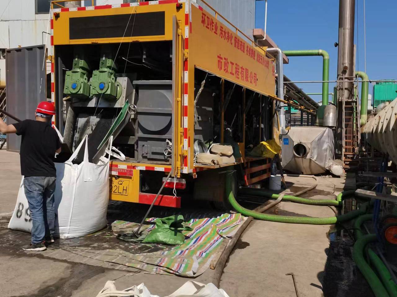 婺源淤泥压干处理